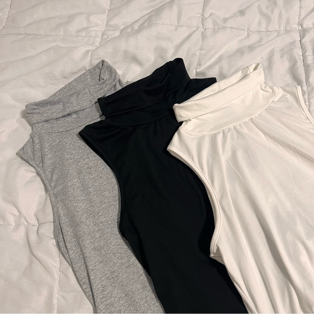 SHEIN Set of 3 Sleeveless Wide Turtlenecks